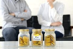 日常に使うさまざまなものが値上がりし、老後のための資金を備えるのが難しくなっている（PH：takasu/イメージマート）