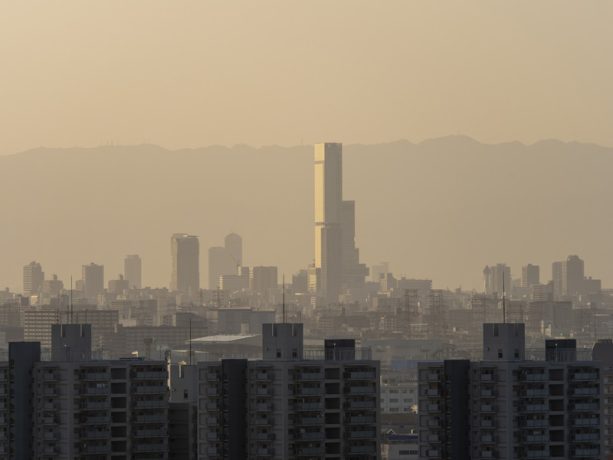 シニア世代でも無理なくできる、やさしい黄砂対策をご紹介（Ph／イメージマート）