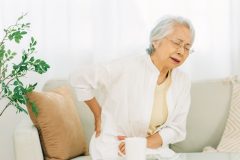 50代以降に多い「脊柱管狭窄症」