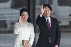 天皇皇后両陛下を出迎えられた秋篠宮ご夫妻（2026年6月26日、撮影／JMPA）