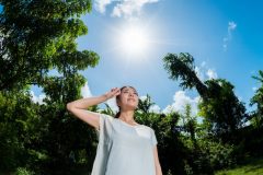 疲れがとれない、朝起きるのがつらい。それは隠れ貧血のサインかも