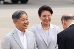 秋にライトグレー・ブルーがおすすめな理由とは（2026年9月19日、撮影／JMPA）