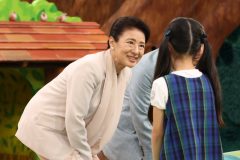 ピンクベージュが上品な装い（2026年9月20日、撮影／JMPA）