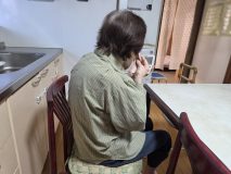 認知症の母が息子に敬語を使う理由「母なりの処世術なのかも？」親子の距離感と介護の関連性を考察