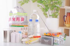認知症介護の《防災対策》備えや声かけ方法は？家族が覚えておきたいポイントを認知症ケア専門士が指南